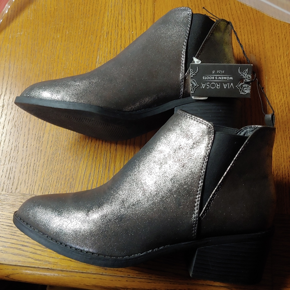 NEW via rosa | black gray faux shimmer shiny metallic slip on ankle boots 8